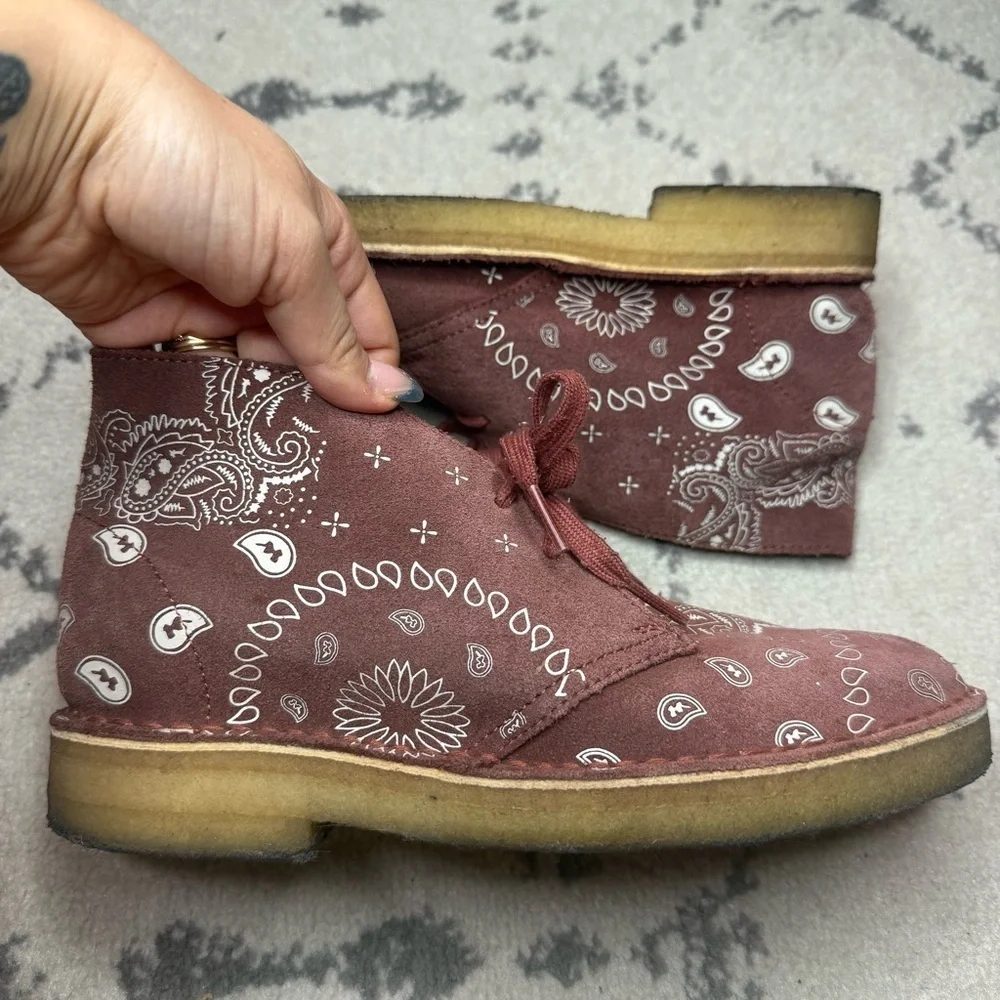 CLARKS Original Paisley Boho Desert Boot in Brick Red